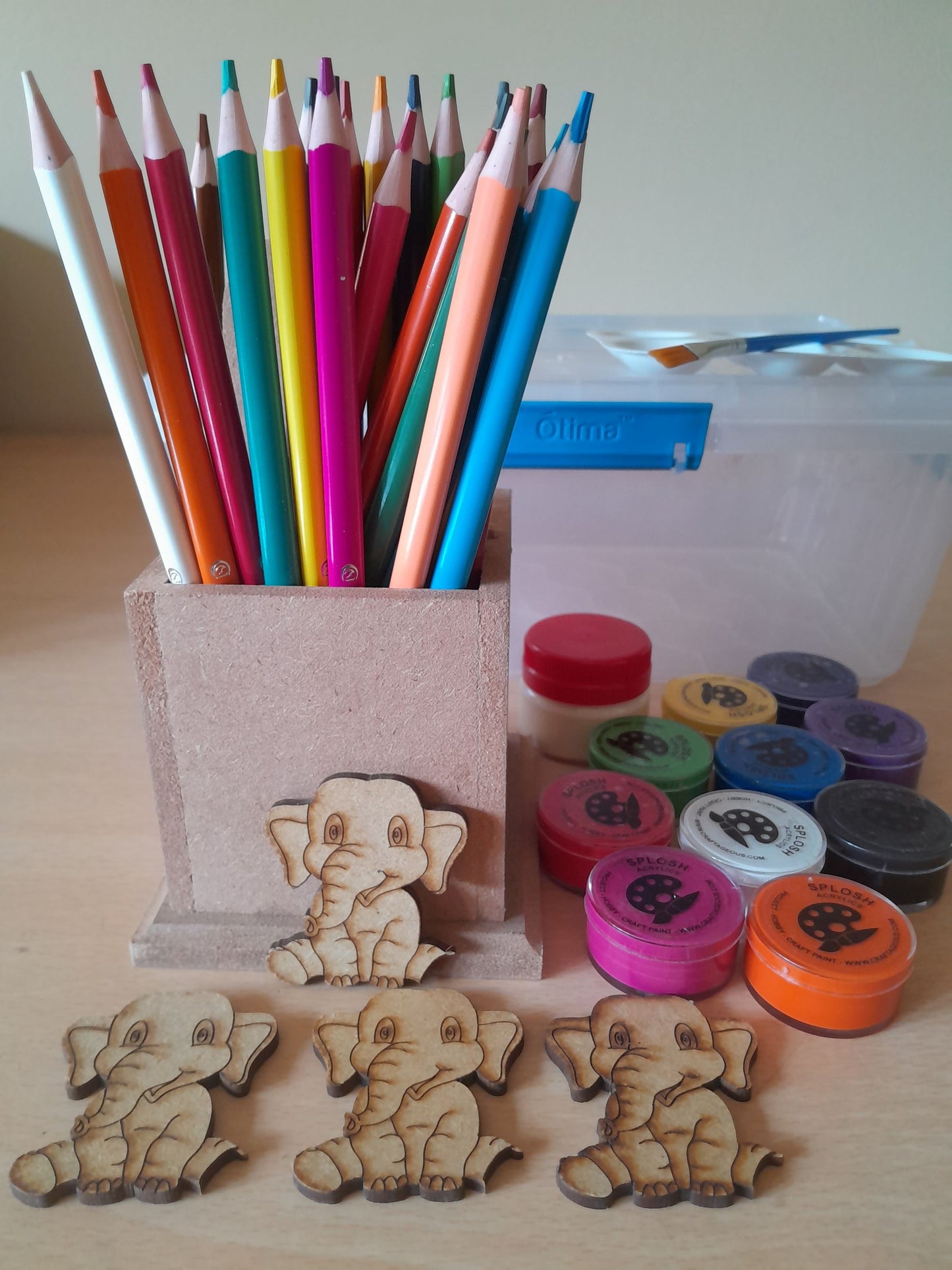 Colouring In Kits